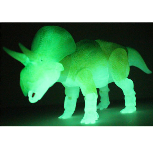 Beasts of the Mesozoic Zuniceratops (Glow-in-the-Dark Dinosaur Model)