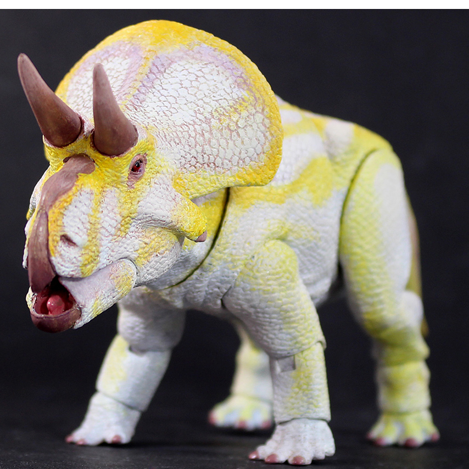 Beasts of the Mesozoic Zuniceratops christopheri dinosaur model